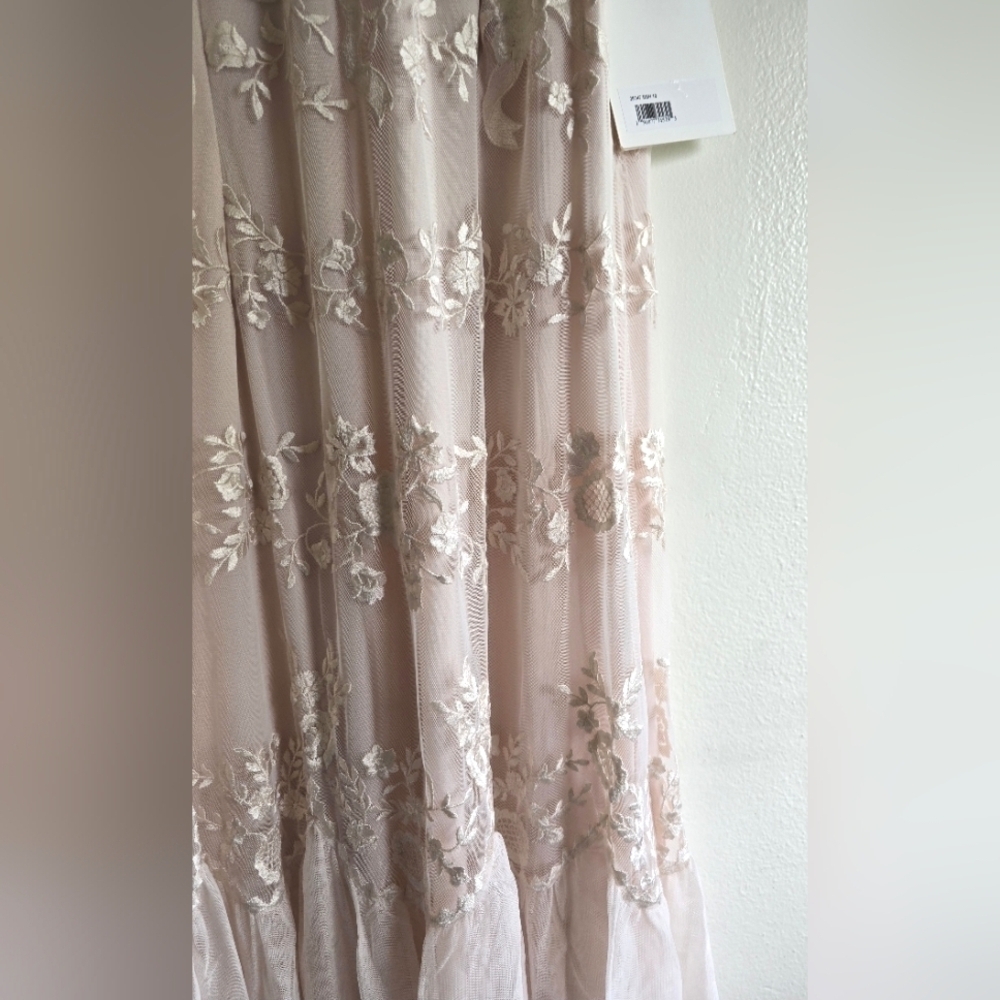 NWT! Mac Duggal, Embroidered Ruffled Sleeve Midi Dress,Blush,Size 10, MSRP $498 - Picture 7 of 11